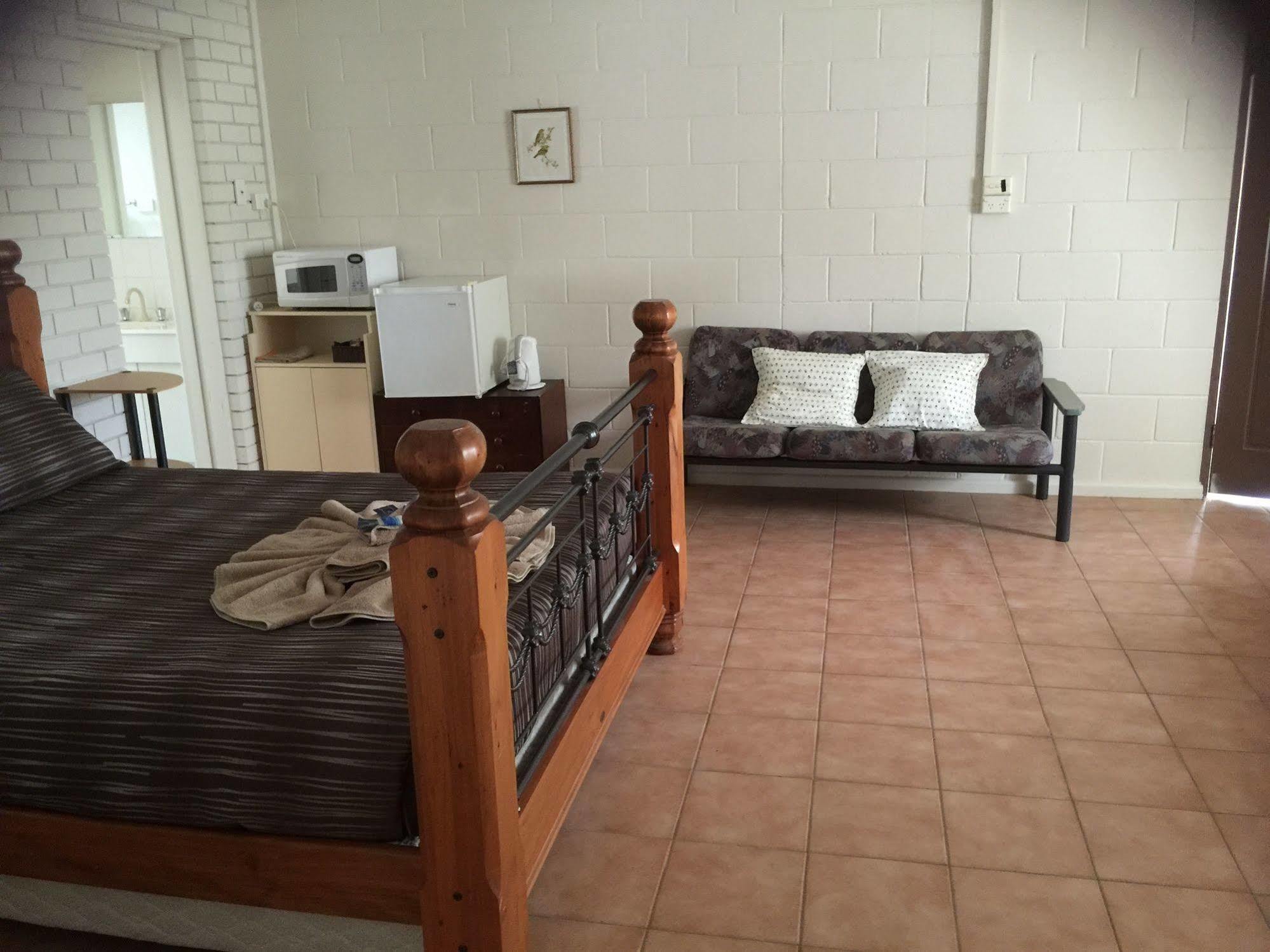 Warrumbungles Mountain Motel Coonabarabran Εξωτερικό φωτογραφία