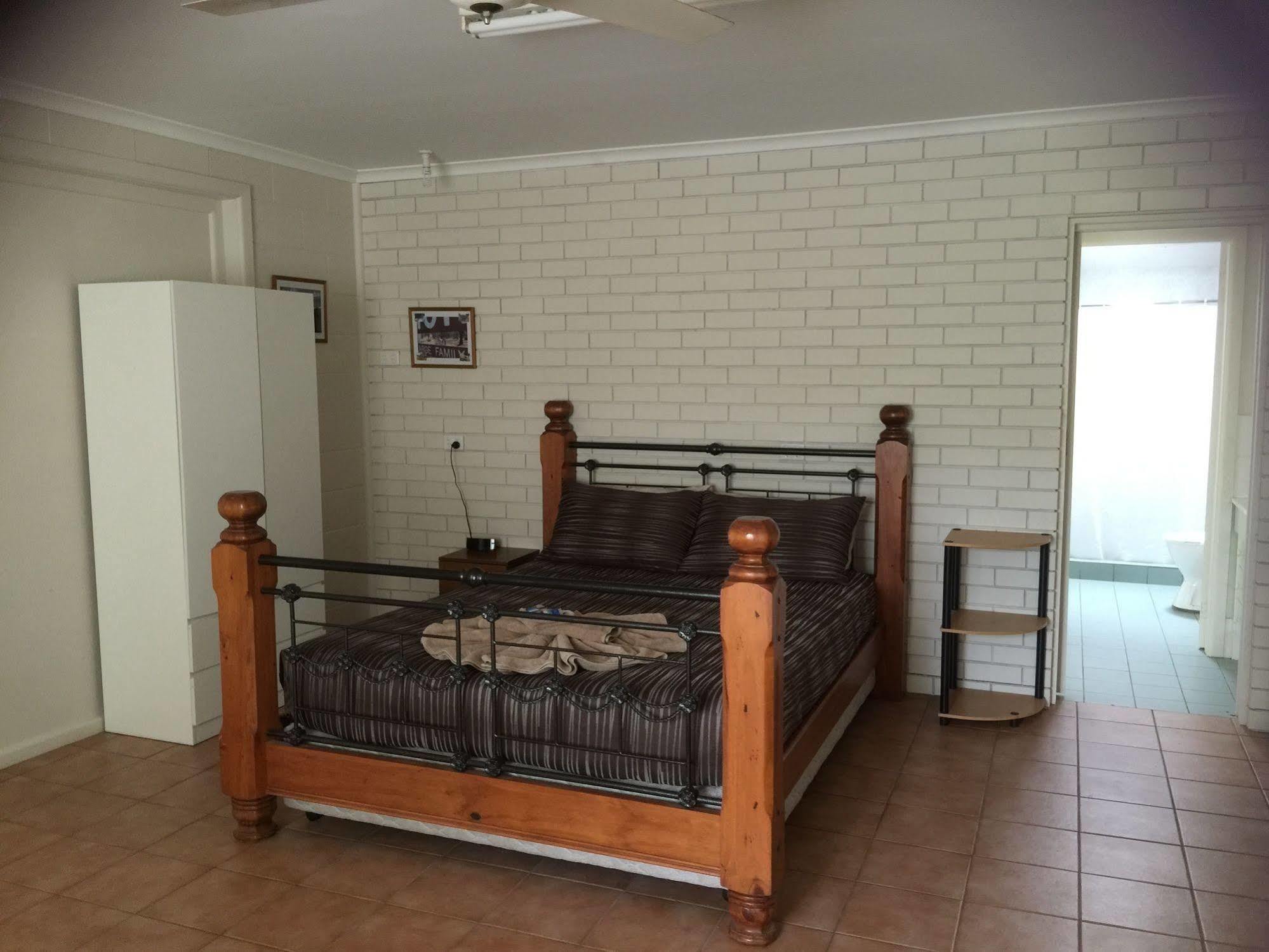 Warrumbungles Mountain Motel Coonabarabran Εξωτερικό φωτογραφία